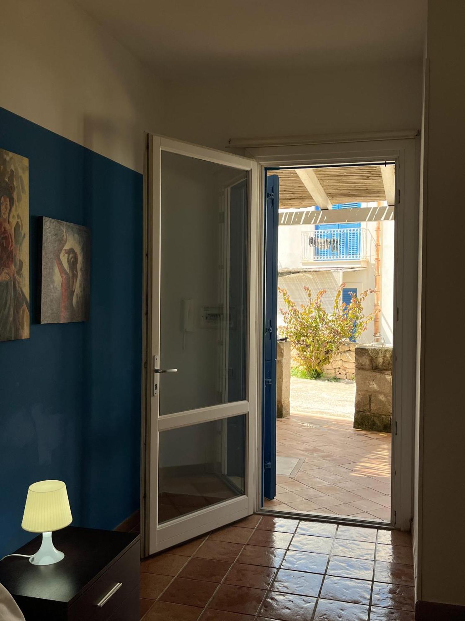 Orsola Apartments Favignana Habitación foto